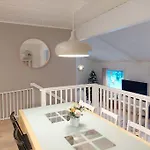 House Between Pines 5-bedroom House With 3 Toilets Villa Rovaniemi