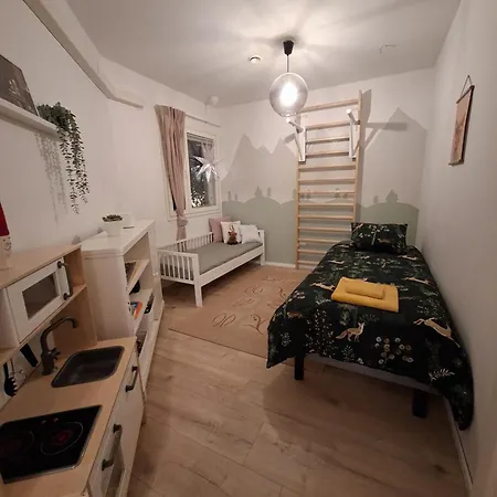 Villa House Between Pines 5-bedroom House With 3 Toilets